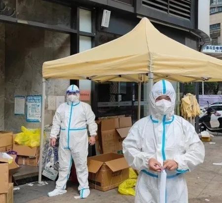 科學(xué)防疫，嚴(yán)守戰(zhàn)線